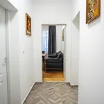 Art Gallery Apartamento *
